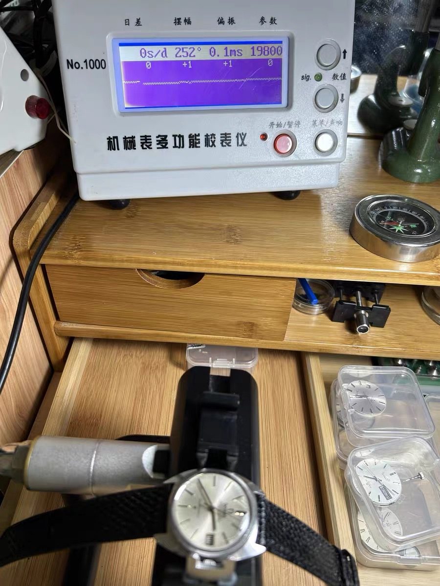 Omega Constellation Automatic Watch 34.5mm 24 Jewels Cal.564 168.017 365-3800