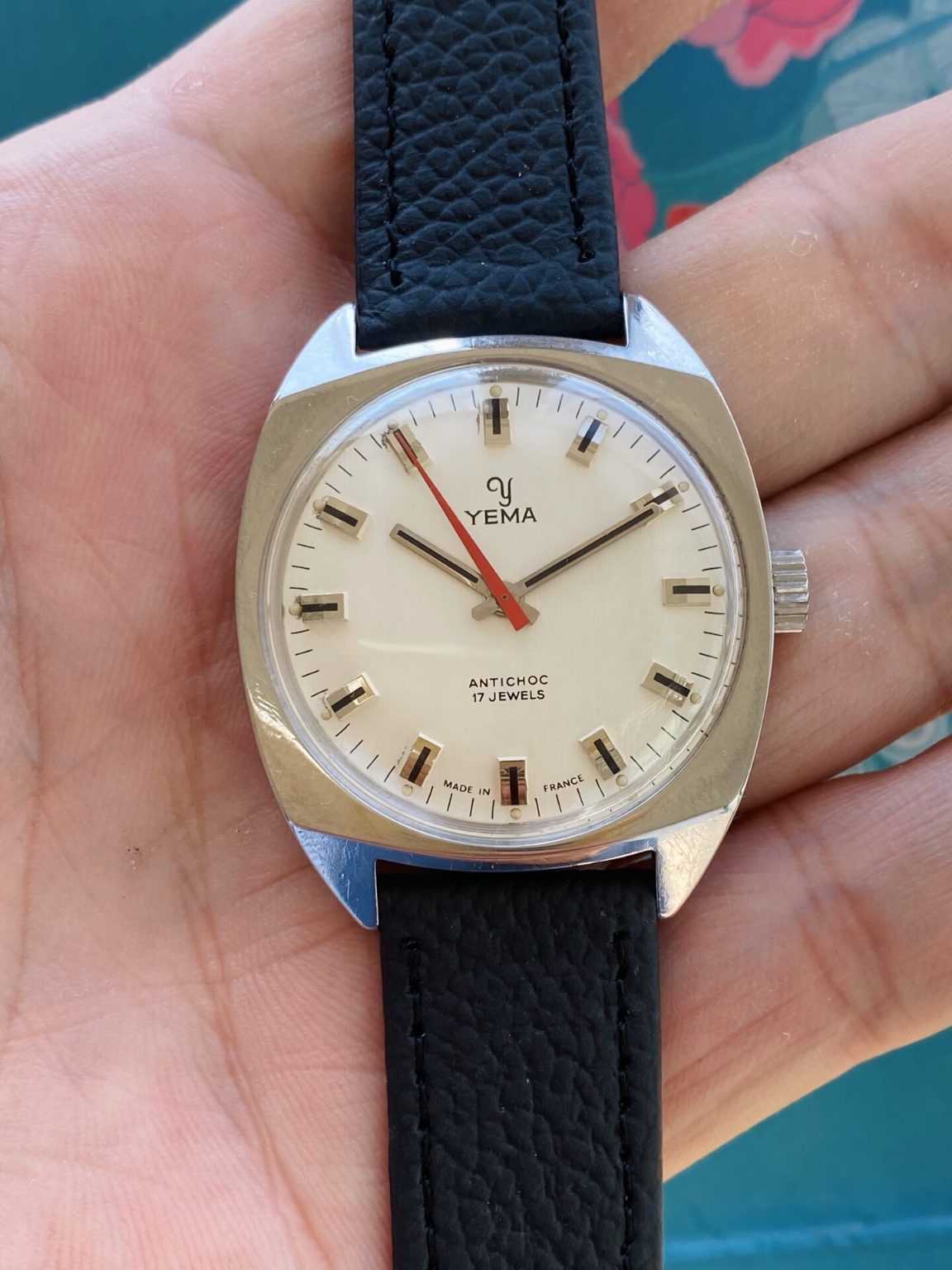 YEMA Vintage Manual-Winding Mens' French Watch 35mm 17 Jewels 375-210