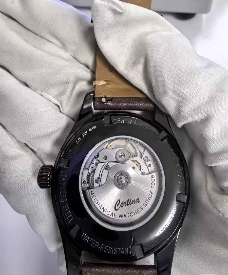 Swiss Made Mens Certina DS PH200 Automatic Diver Watch 42.8mm 388-1800