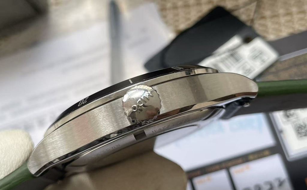 Swiss Made Mido Multifort Date Automatic Watch 25 Jewels 42MM 400-1150