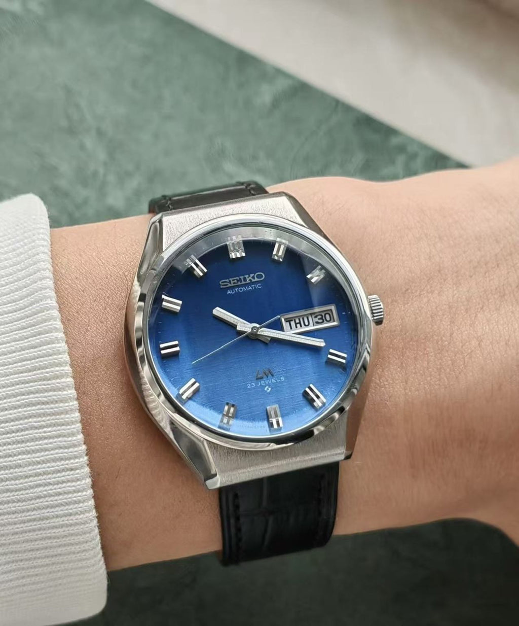 Seiko Lord Matic LM Day Date Automatic Watch 5606 23 Jewels 38MM 409-0880