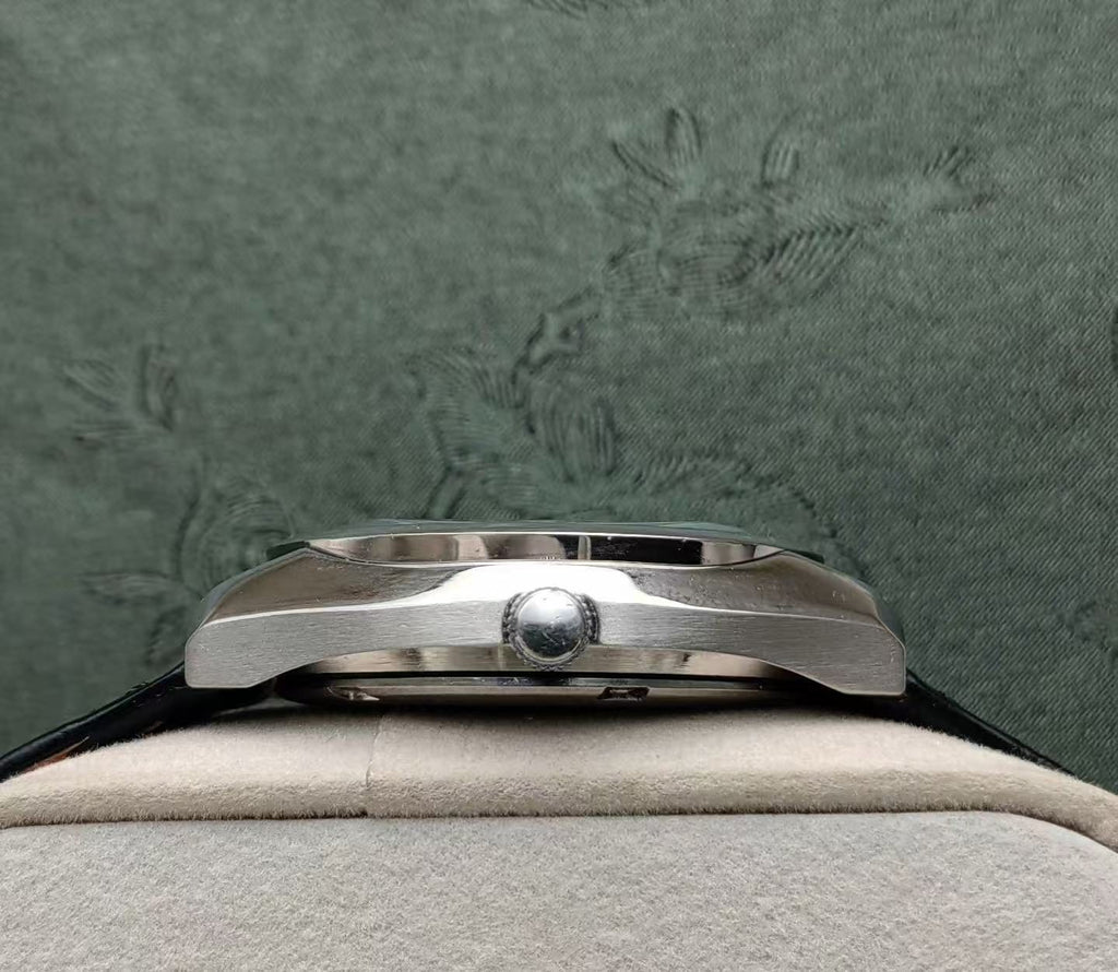 Seiko Lord Matic LM Day Date Automatic Watch 5606 23 Jewels 38MM 409-0880