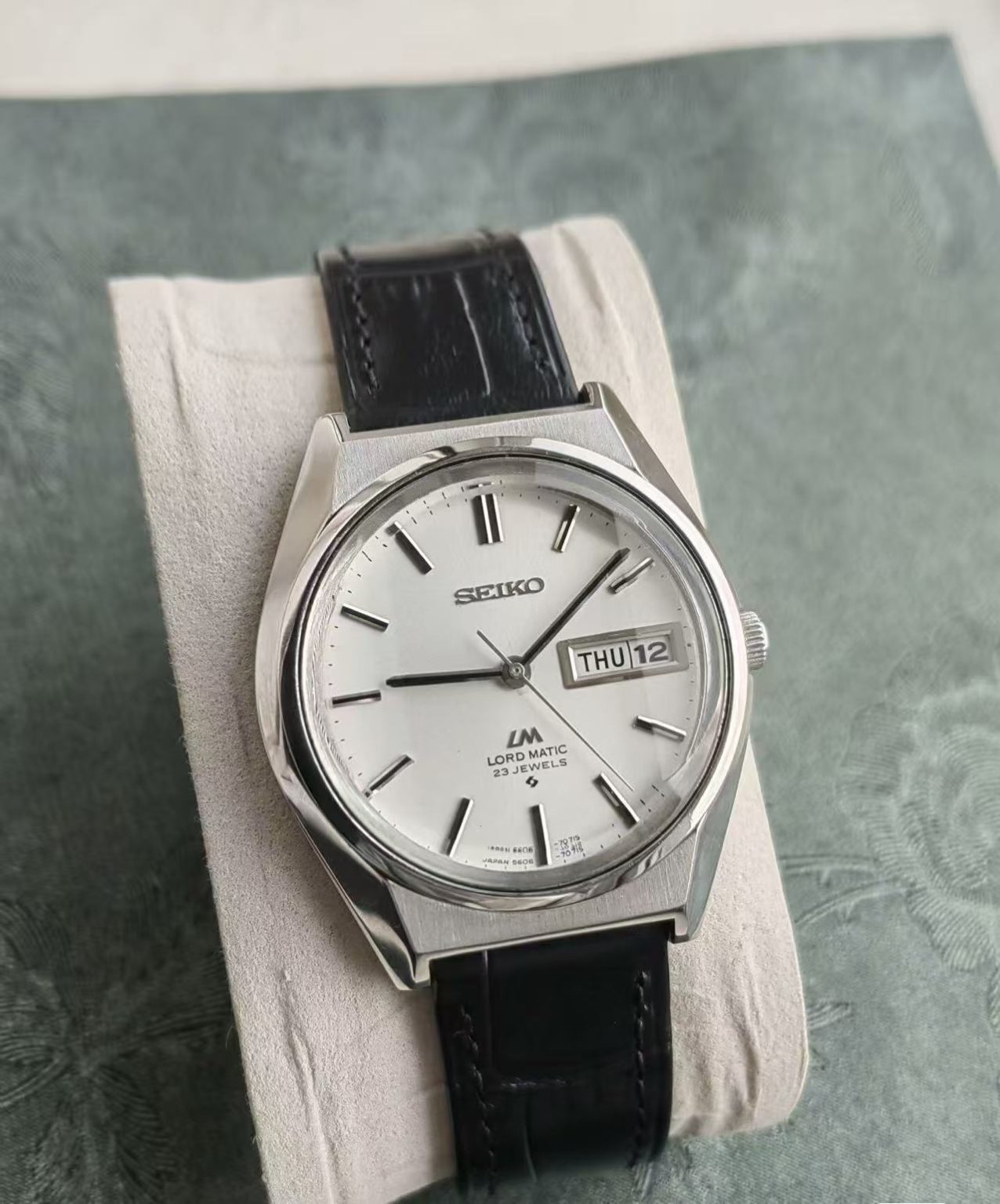 Seiko Lord Matic LM Day Date Automatic Watch 5606 23 Jewels 38MM 408-0600