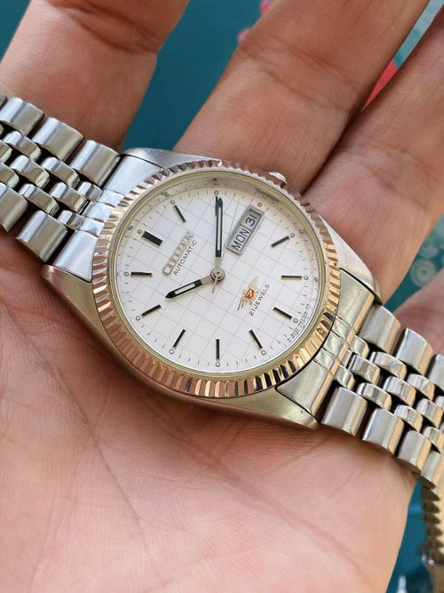 Citizen Day Date Automatic Watch 8200 21 Jewels 36MM 416-0190