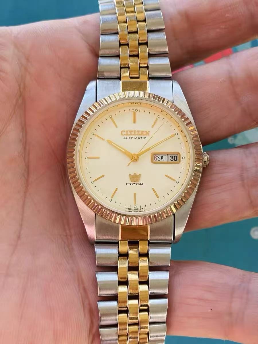 Citizen Crystal 7 Day Date Automatic Watch Cal.8200 21 Jewels 36mm 370-0200