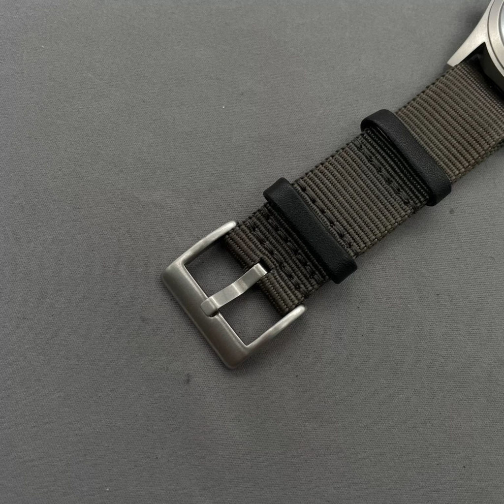 Hamilton Khaki Field Mechanical Swiss Made Watch 38mm H694390 Full Set 425-2050