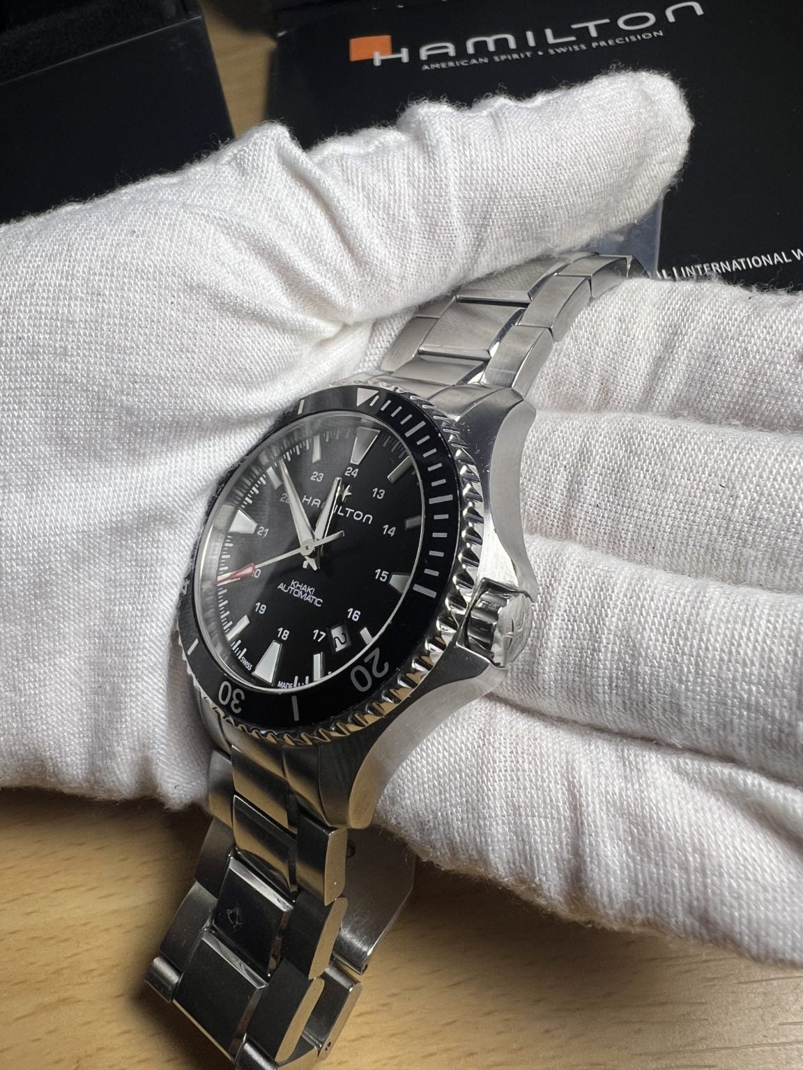 Swiss Hamilton Khaki Navy Scuba Automatic Watch H823350 40mm Full Set 472-1650