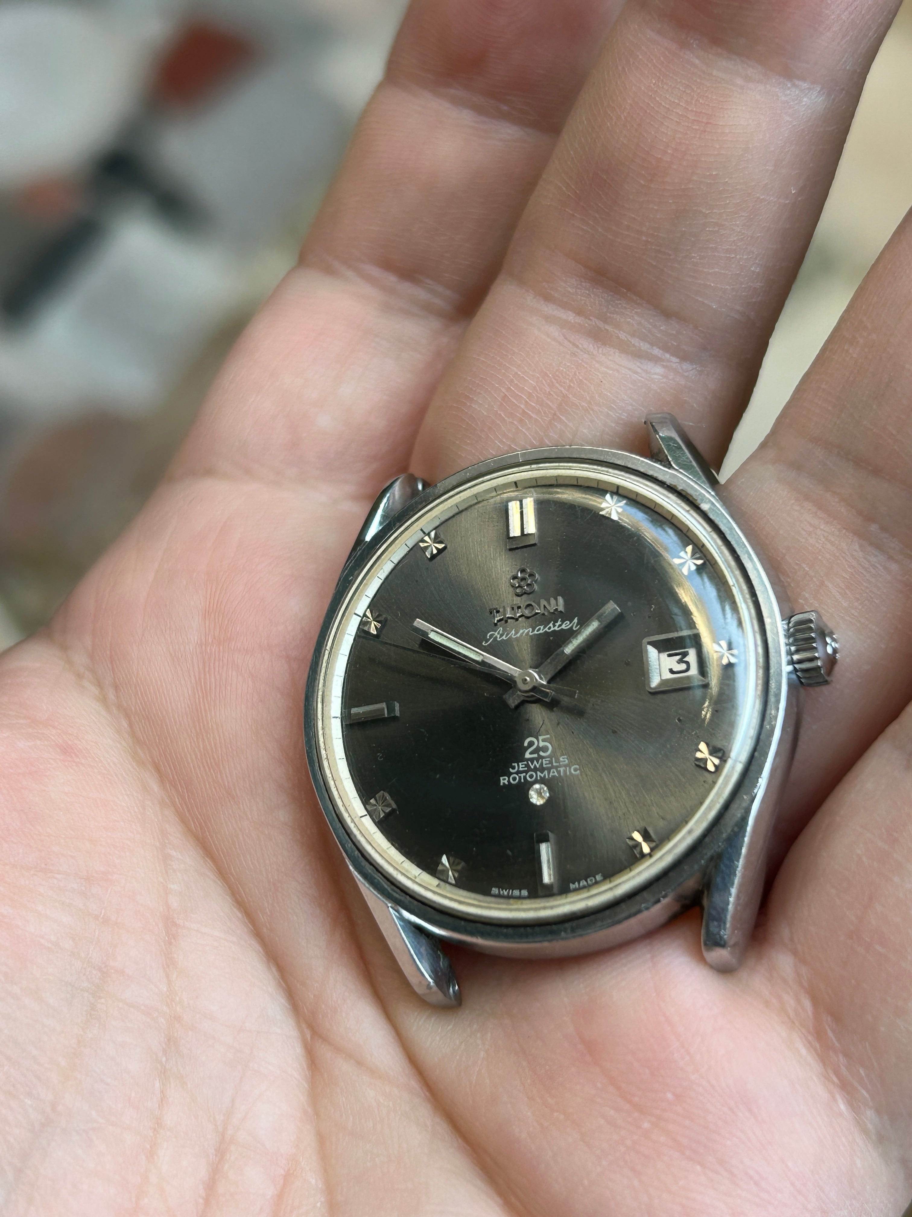 Titoni Rotomatic Automatic Swiss Vintage Men's Watch 25 Jewels 555-0240