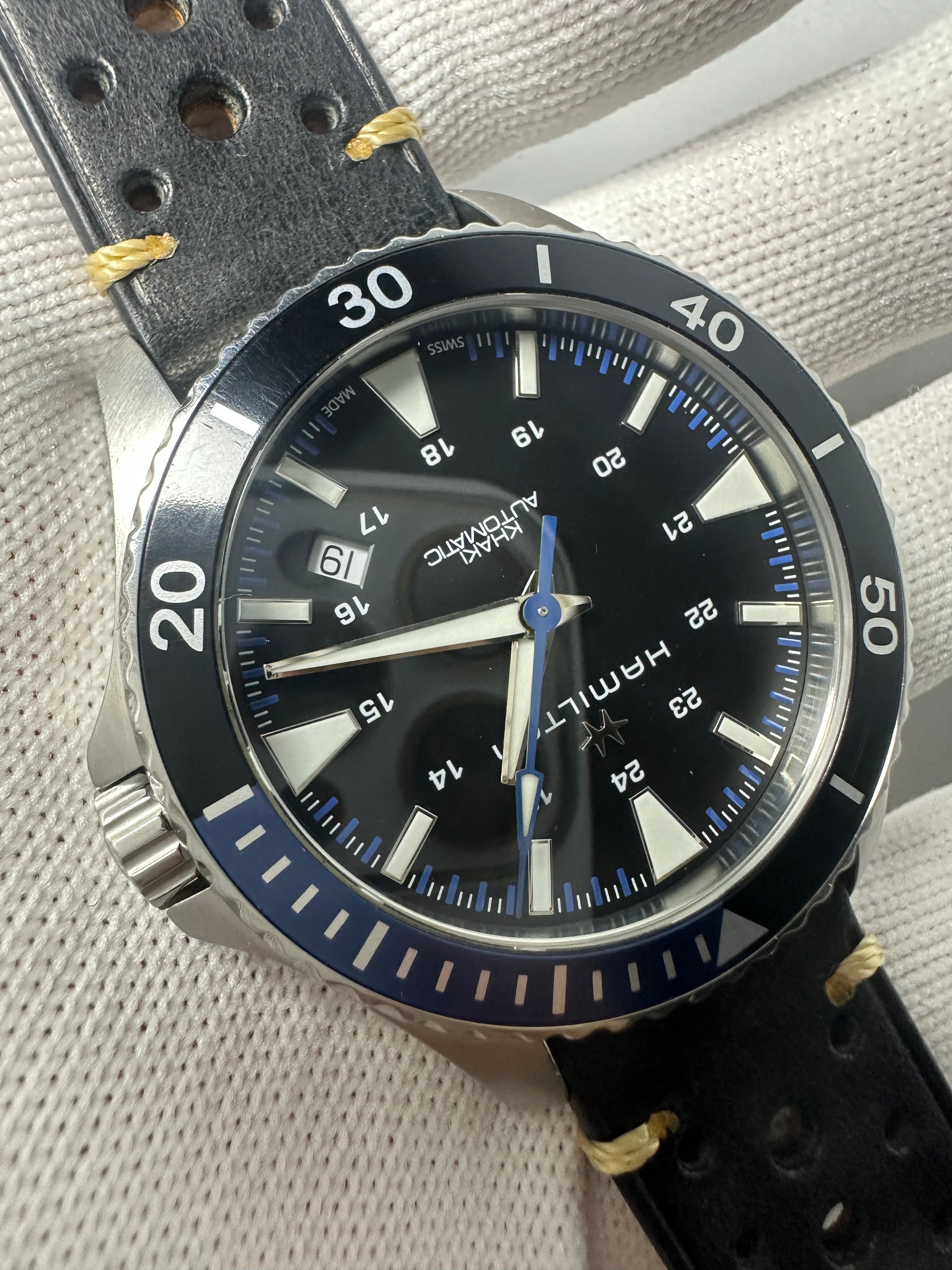 Hamilton Swiss Khaki Navy Scuba Automatic Watch H82315931 40mm Full Set 532-1600
