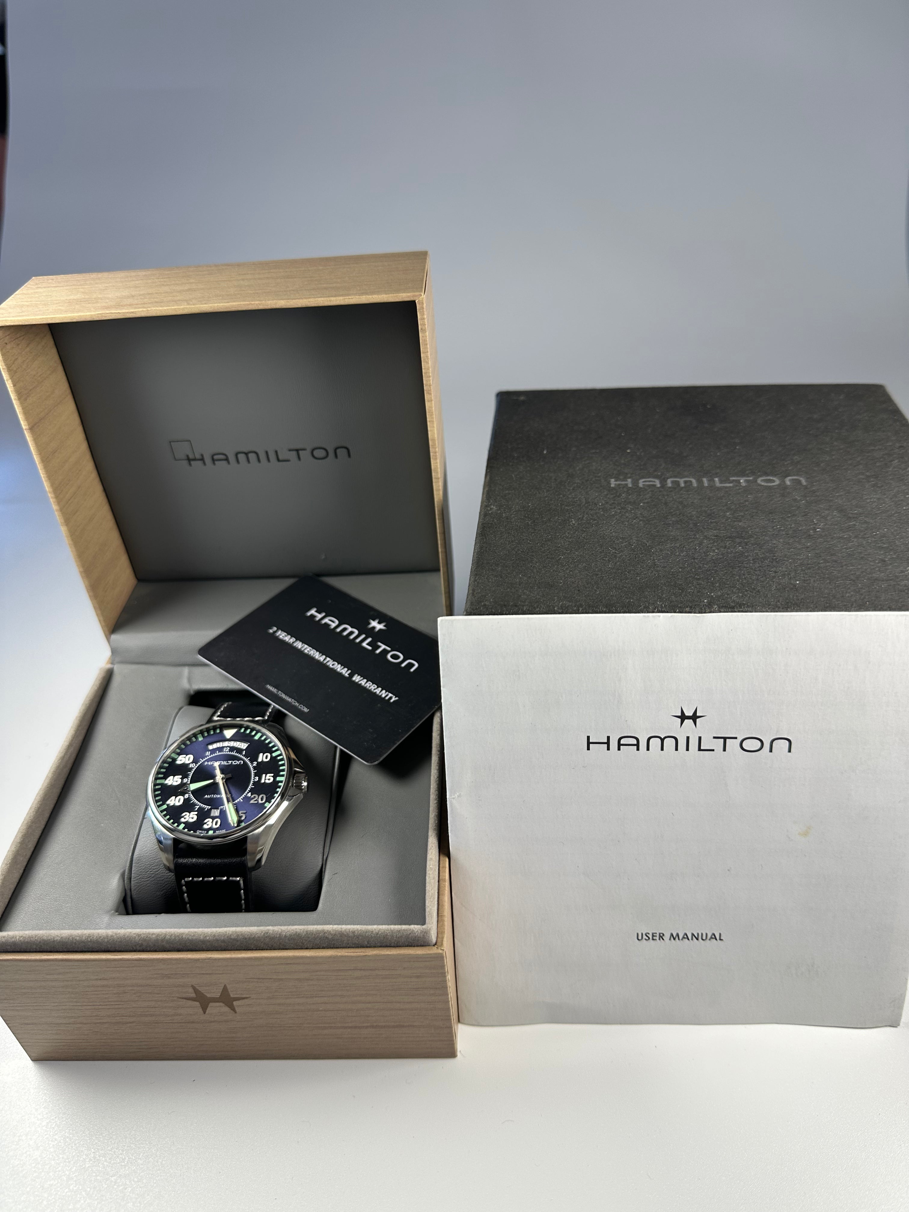 Swiss Hamilton Khaki Aviation Pilot Automatic Day Date Interstellar Watch 42mm H-40 80 Hour 647-2100 Full Set