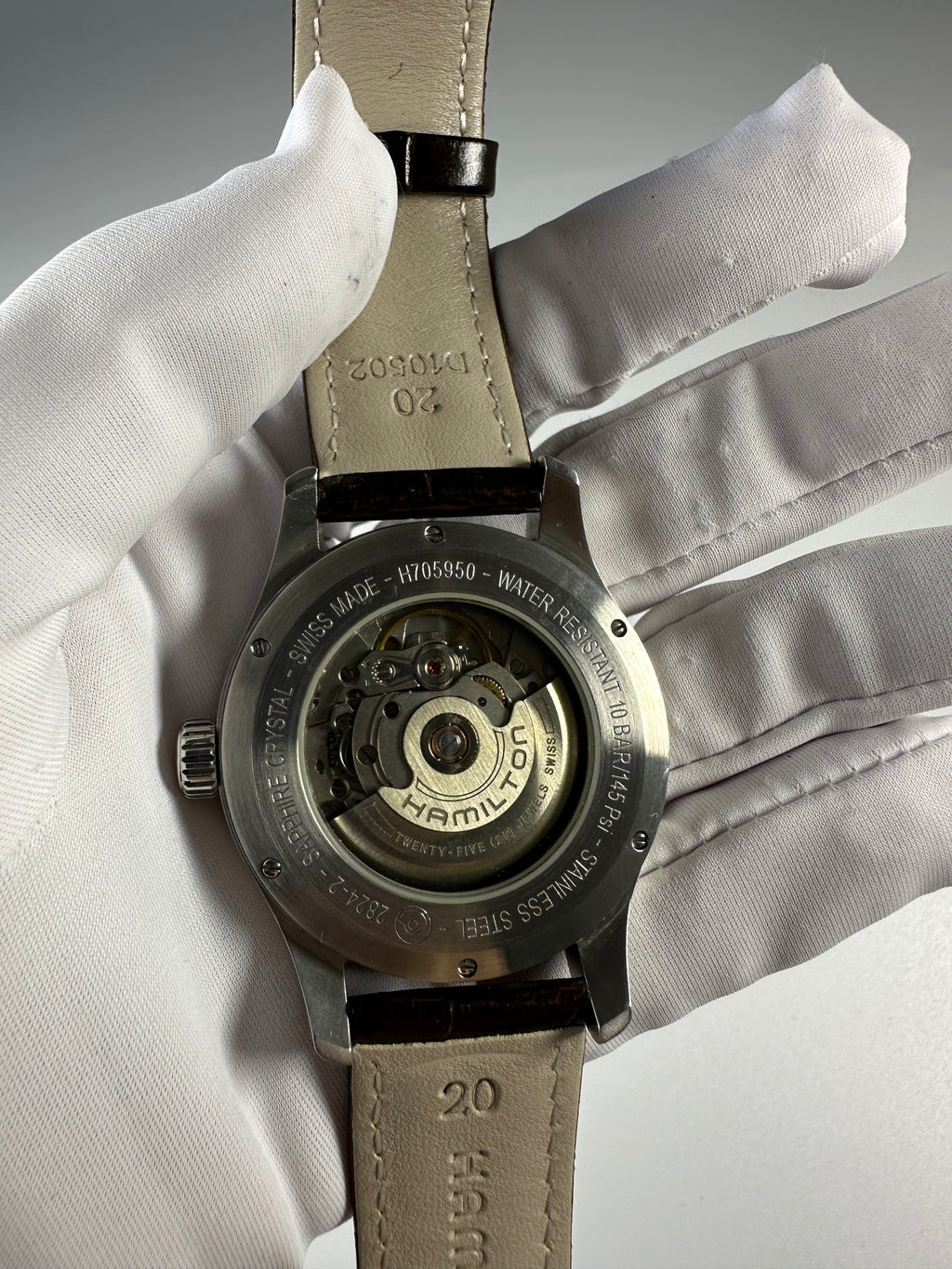 Swiss Hamilton Khaki Field H705950 Automatic Watch 40mm Beige Dial 80 Hour 25 Jewels 428-1500