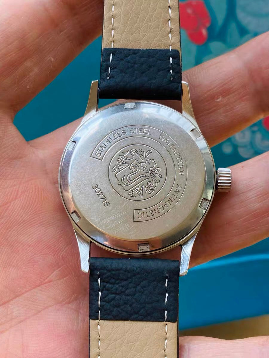 French Made Yema Manual Wind Watch Time 17 Jewels 34mm 1970s 577-0170