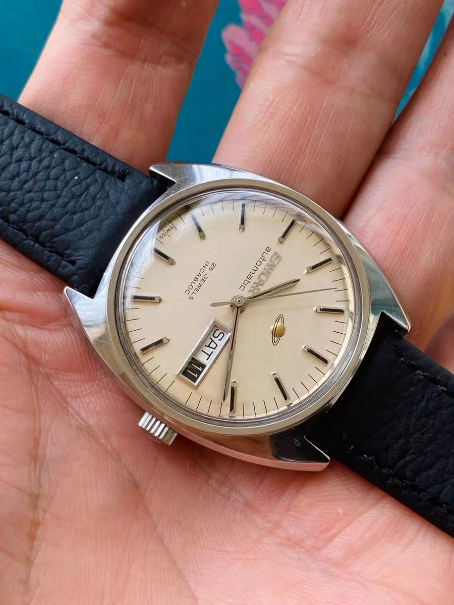 Swiss Vintage Enicar Incabloc Automatic Men's Watch AR2167 Day Date 25 Jewels 35.4mm 1970s 583-0278