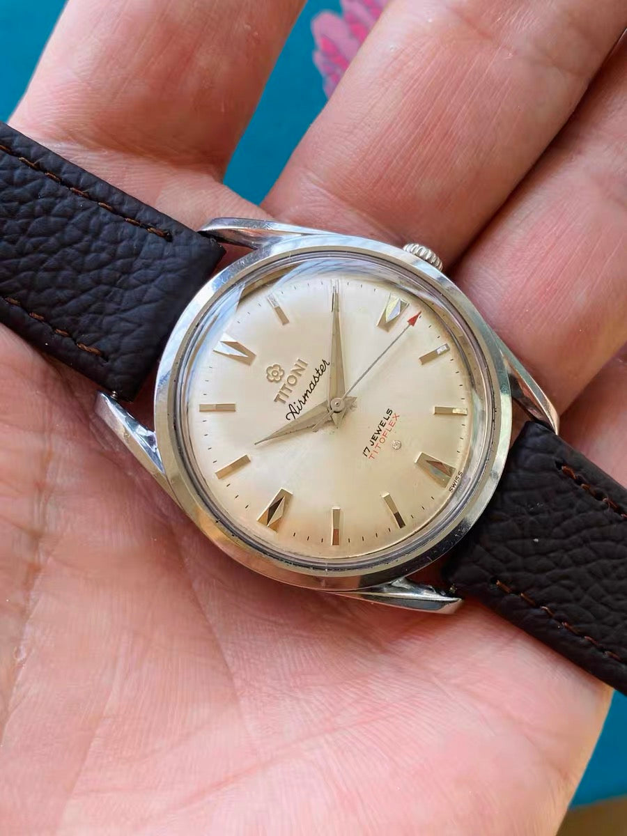Swiss Titoni Titoflex Manual Wind Vintage Men's Watch ETA 2391 17 Jewels 34.5mm 1960s 579-0230