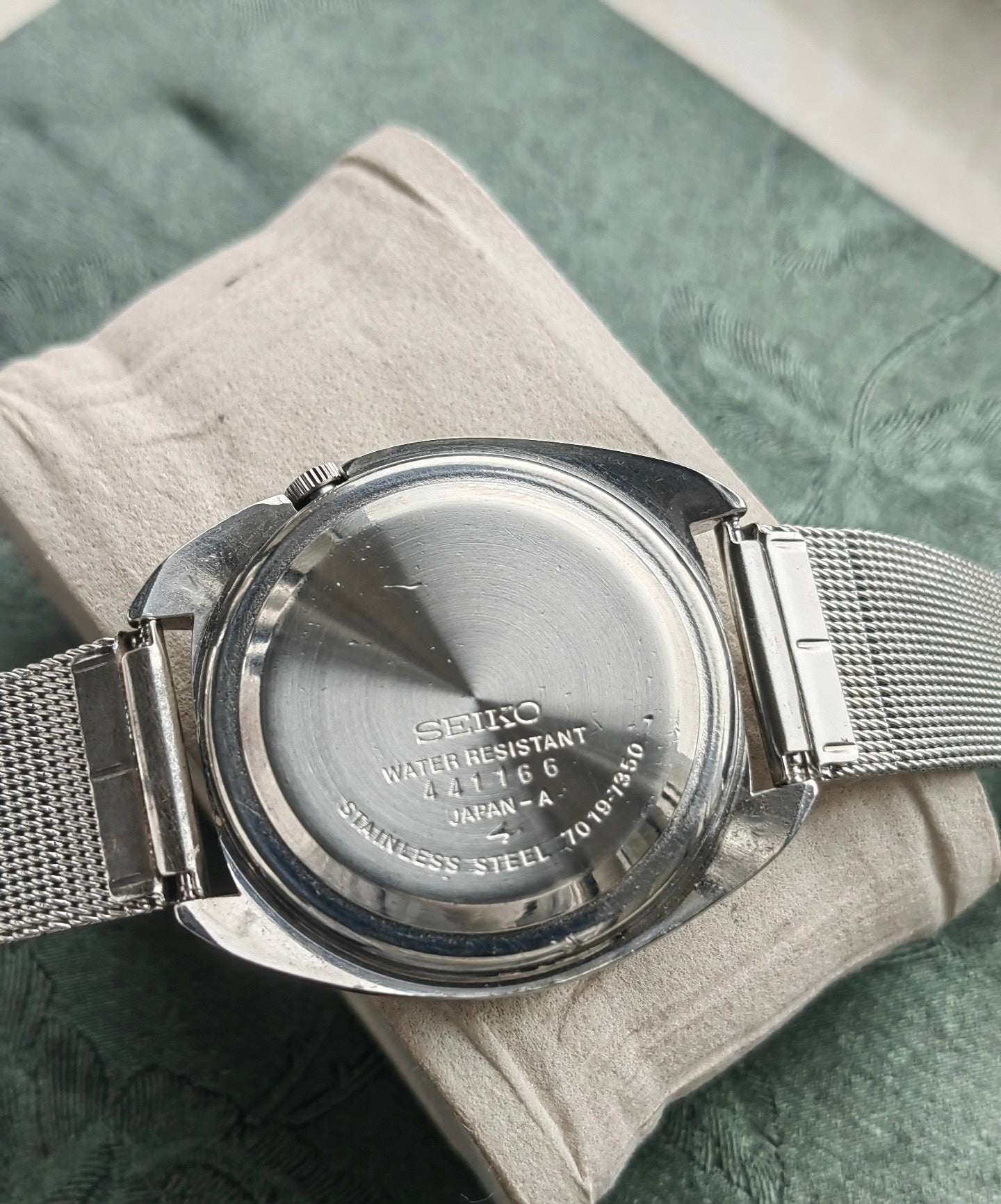 Seiko 5 Actus 7019 Automatic Watch Day Date Tanzanite Blue Gradient Dial 37x40.5mm Magic Lever Vintage 571-0600