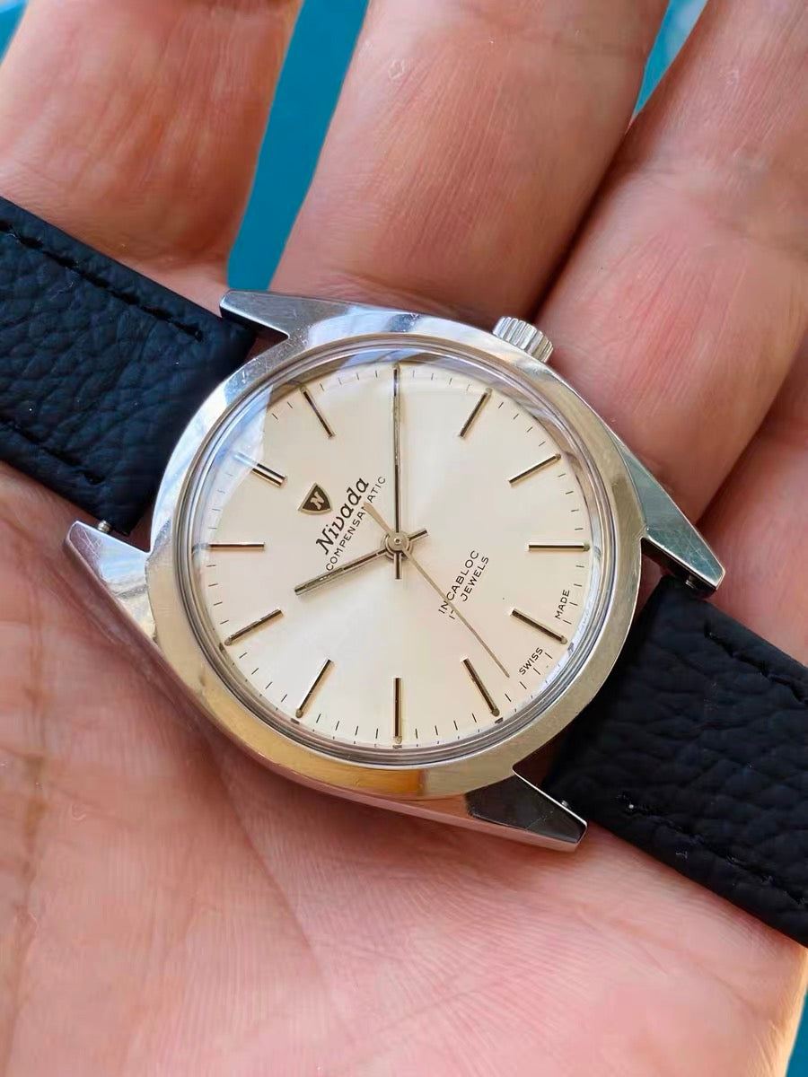 Swiss Nivada Compensamatic Incabloc Manual Wind Men's Vintage Watch ETA 2750 17 Jewels 36mm 582-0230