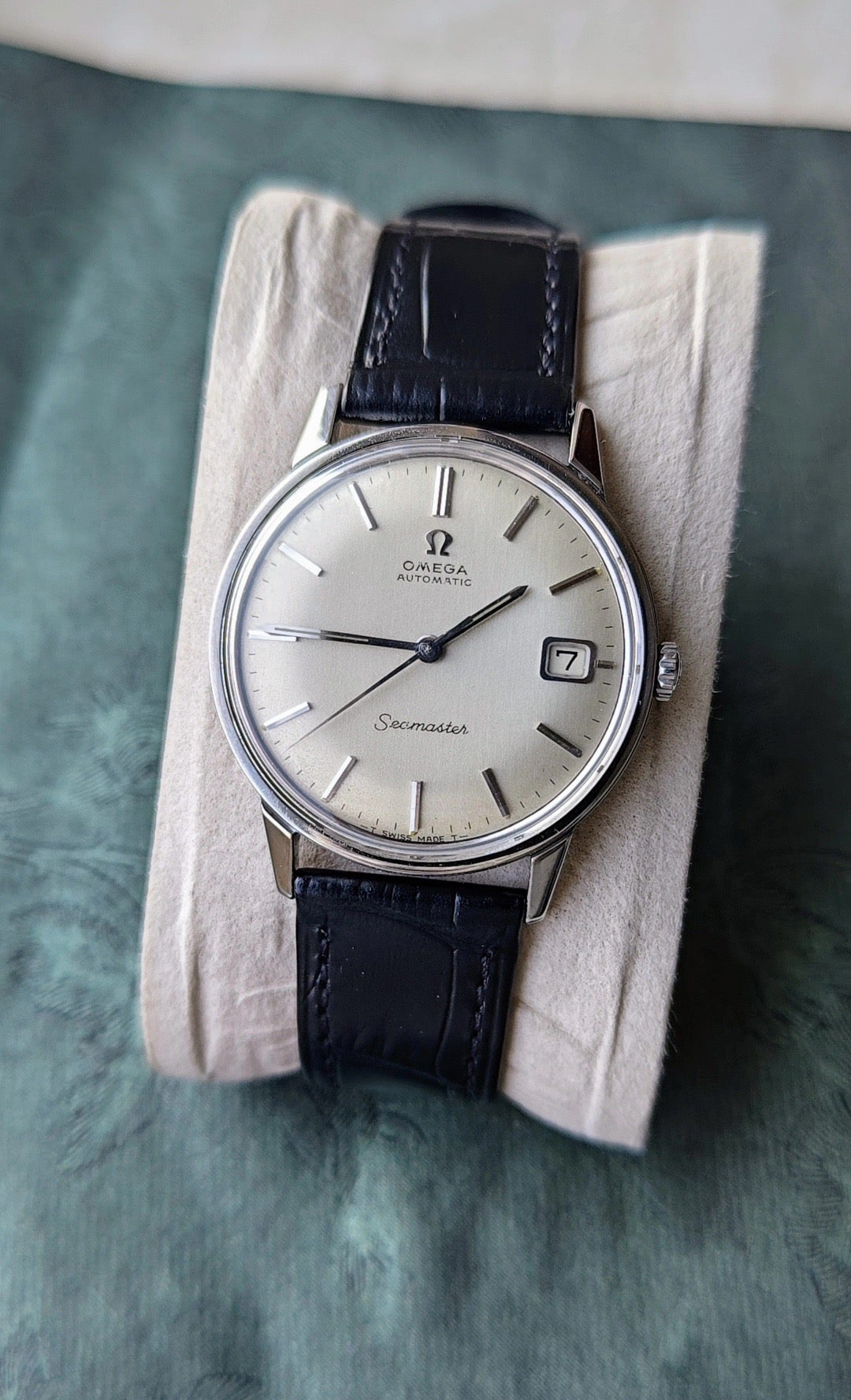Swiss Men's Vintage Omega Seamaster Automatic Watch Cal. 565 Date 24 Jewels 34.5mm 585-2850