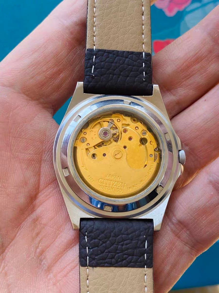 Vintage Citizen Automatic Men's Watch Cal. 8200 Day Date 21 Jewels 37mm 1990s 587-0158