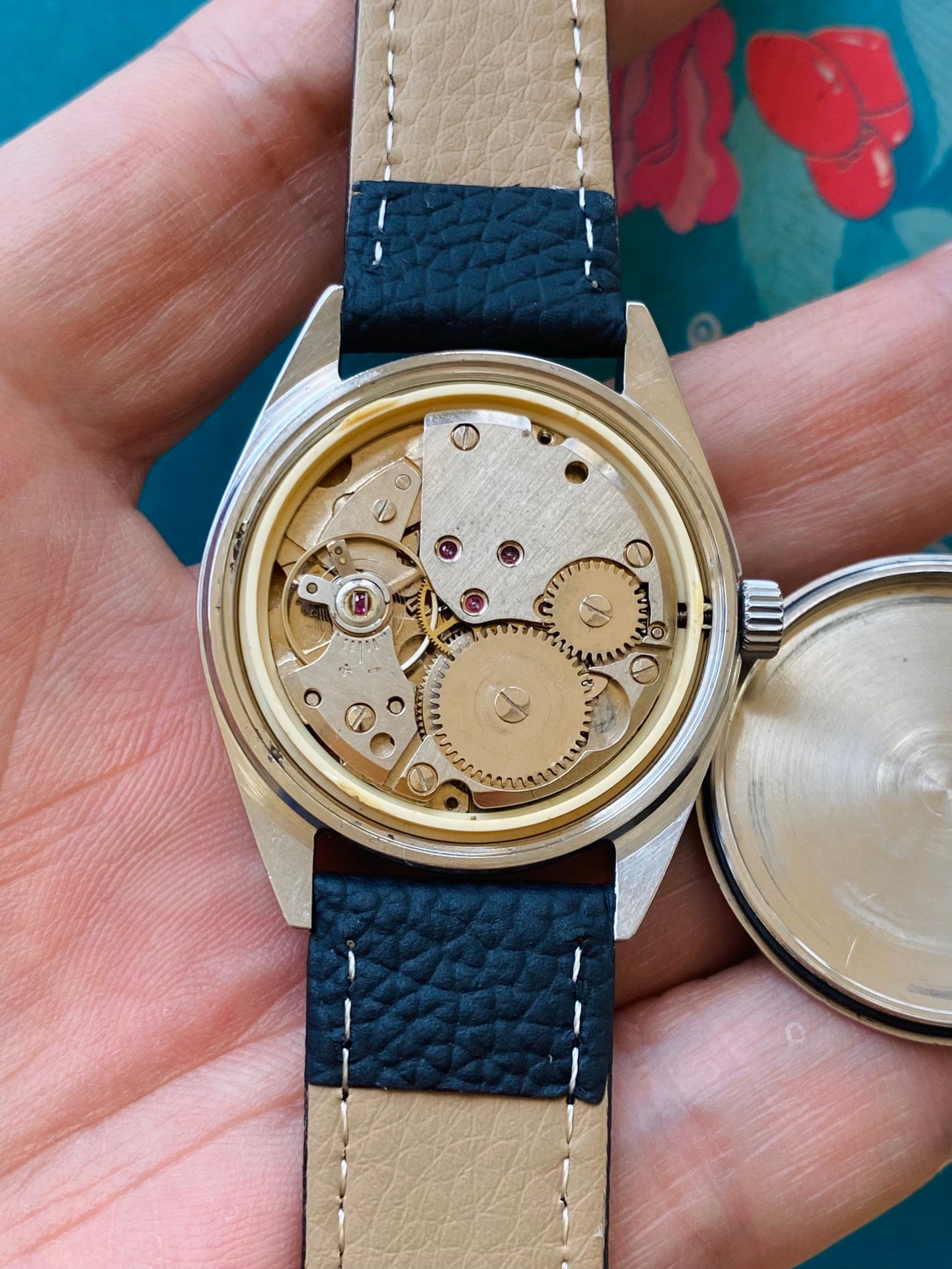 Vintage French Made Herma Shockproof Manual Wind Men's Watch 17 Jewels 34mm 1970s 586-0168
