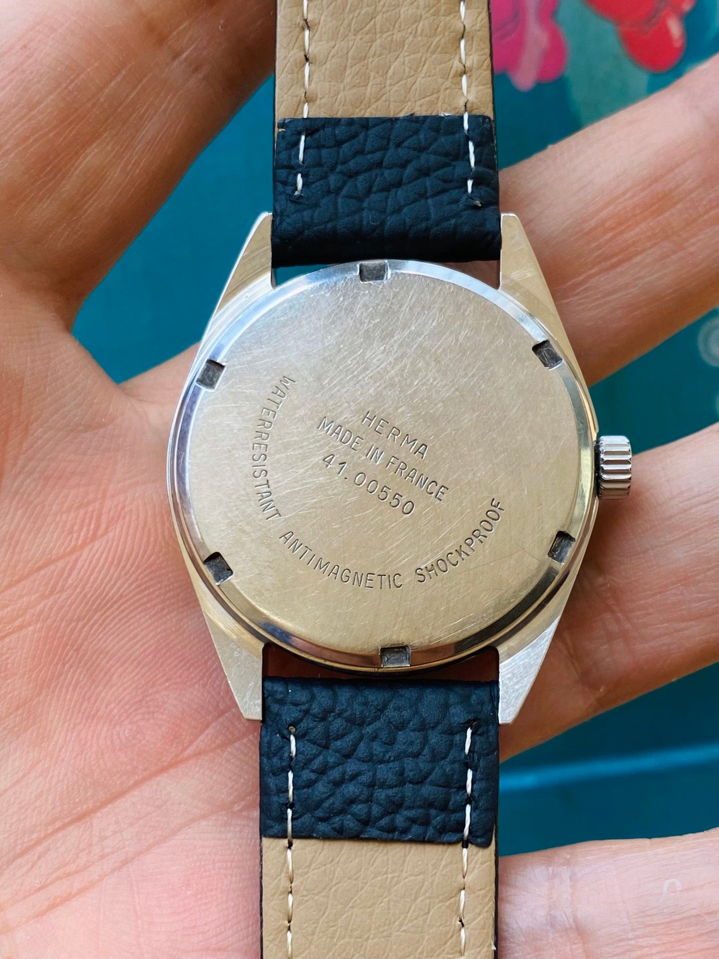 Vintage French Made Herma Shockproof Manual Wind Men's Watch 17 Jewels 34mm 1970s 586-0168
