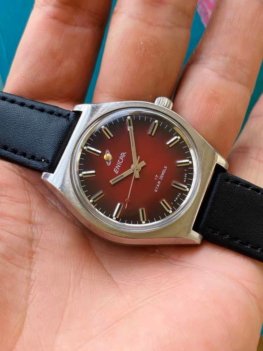 Swiss Enicar Vintage Manual Wind Men's Watch AR160 17 Star Jewels 37.8mm 1960s Gradient Red Dial 620-0250