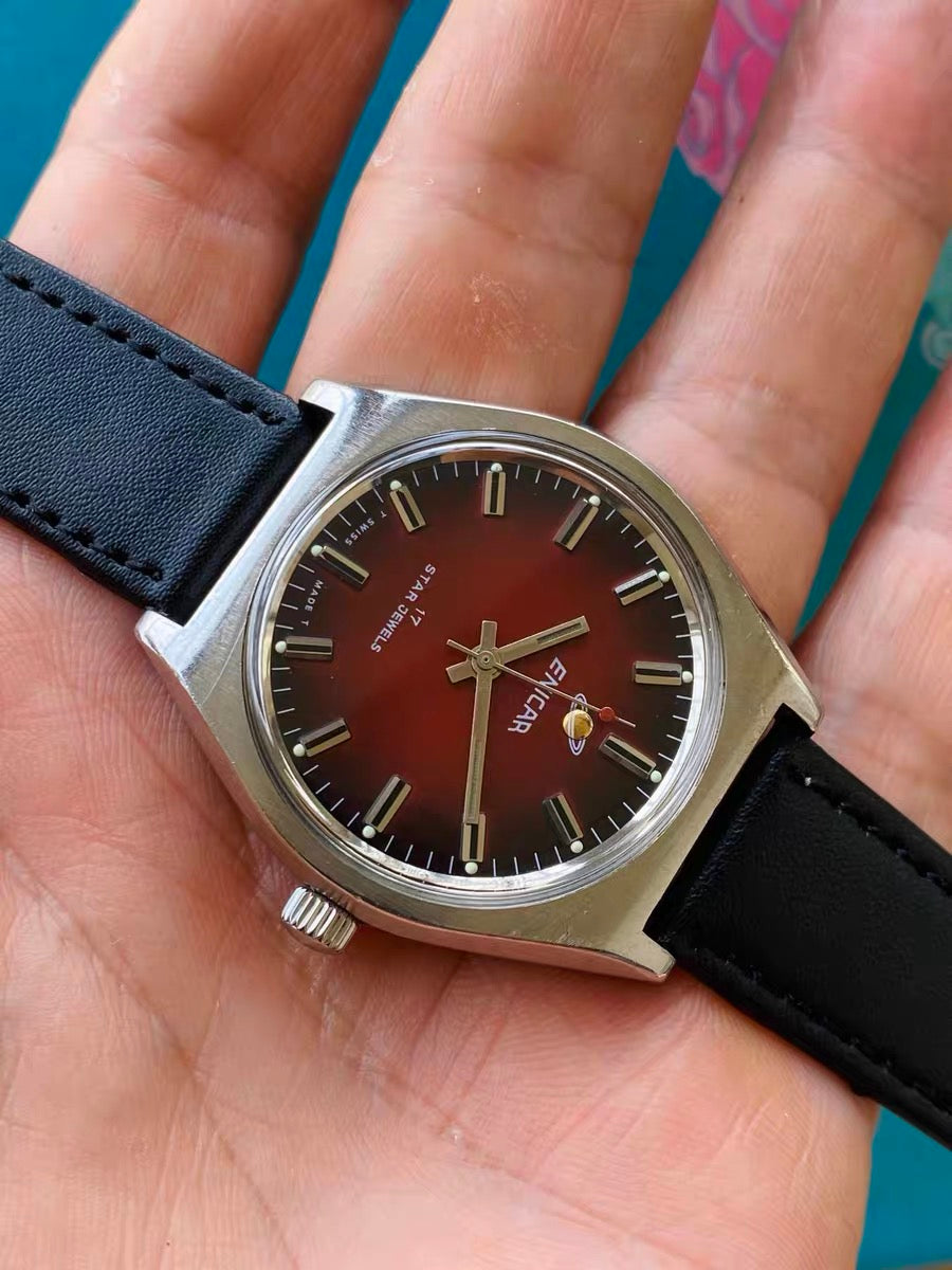 Swiss Enicar Vintage Manual Wind Men's Watch AR160 17 Star Jewels 37.8mm 1960s Gradient Red Dial 620-0250