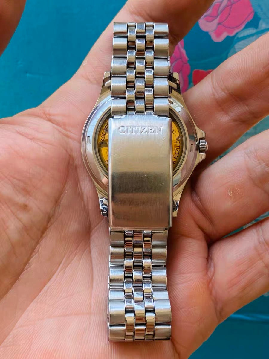 Citizen Automatic Vintage Men's Watch 21 Jewels 8200 Movement 34.7mm Day Date Gold Rotor Exhibition Back 622-0158