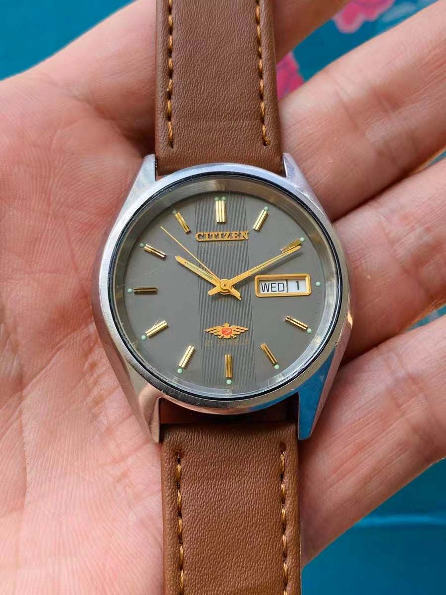 Citizen Automatic Vintage Watch 8200 Day Date 21 Jewels 36.5mm Hidden Crown 628-0148