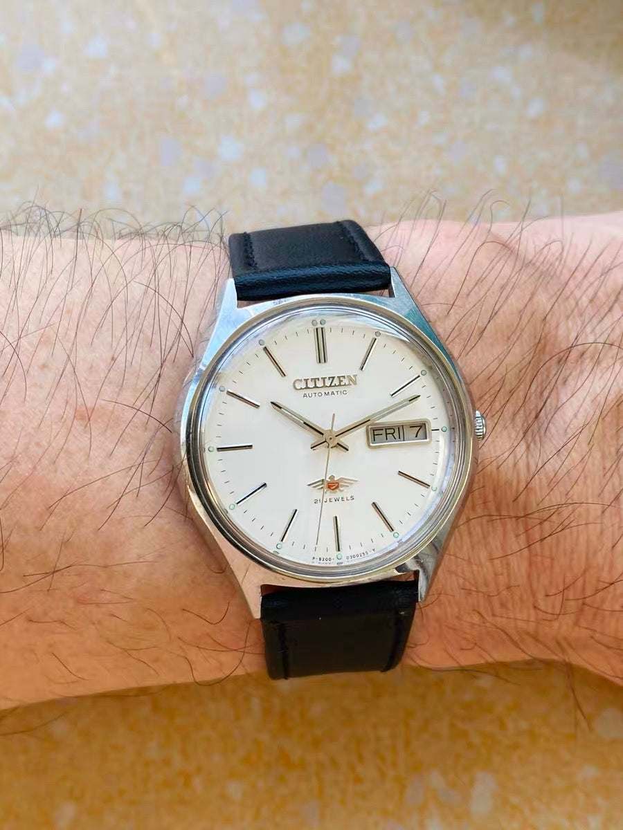 Citizen Mens' Vintage Automatic Watch 8200 21 Jewels 36mm Day Date 1980s 630-0148