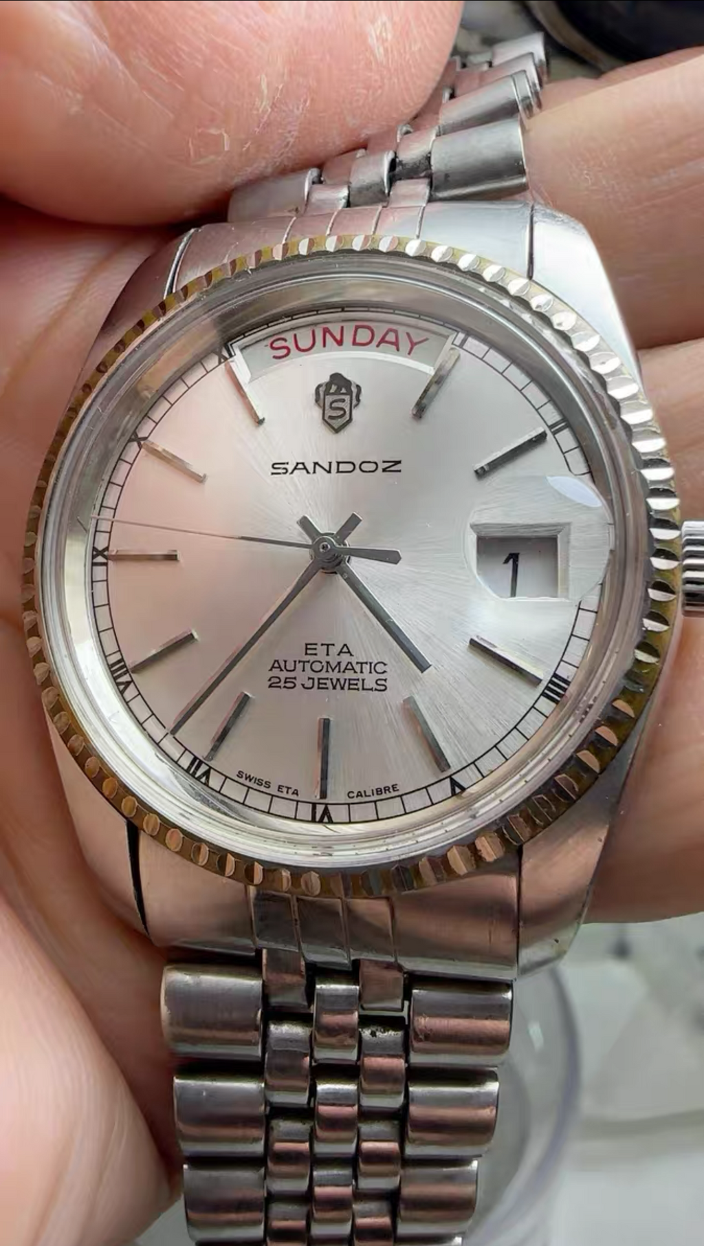 Swiss Sandoz  Automatic Vintage Watch ETA 2834-2 Day Date 25 Jewels 36mm 633-0568