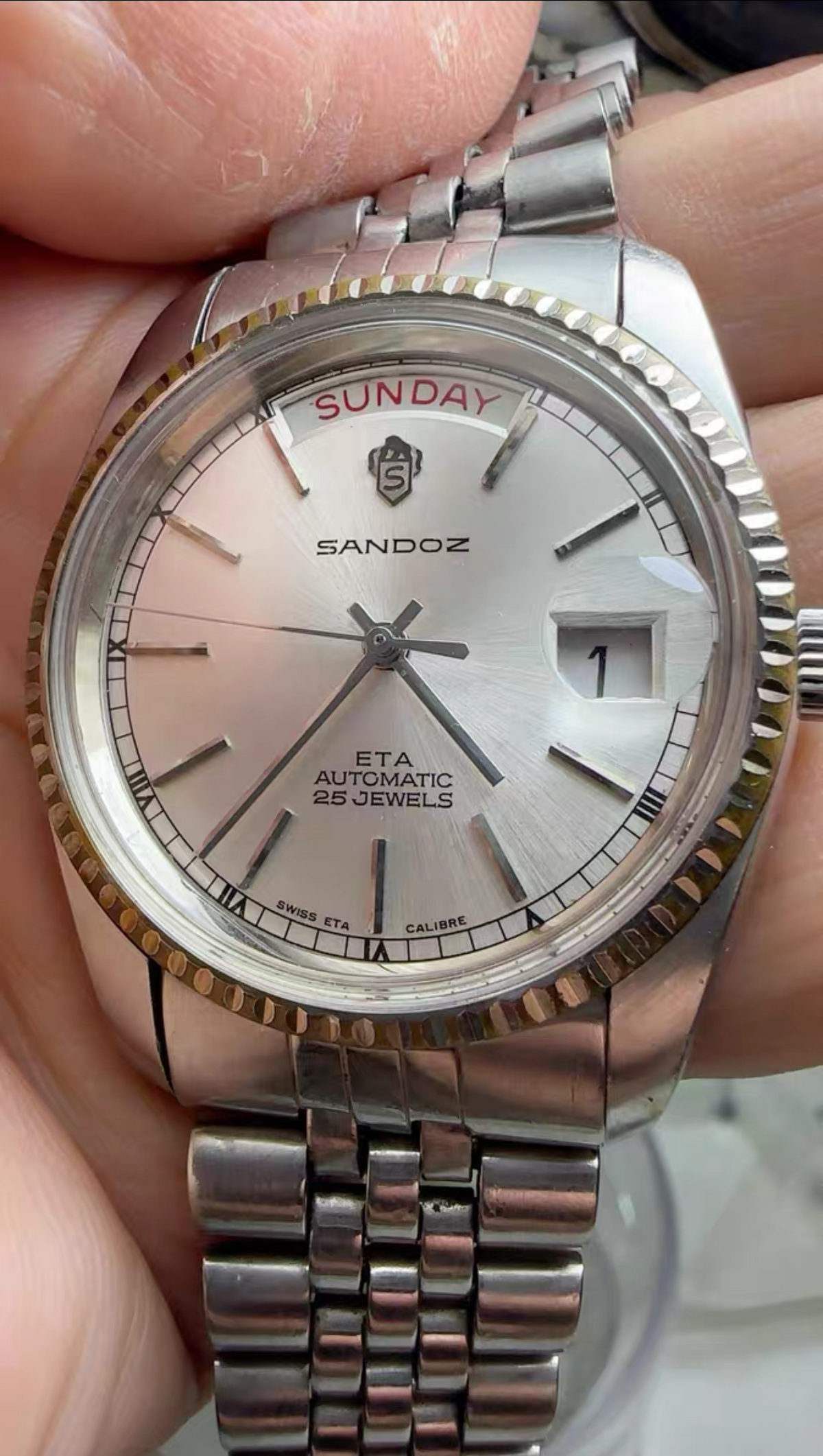 Swiss Sandoz  Automatic Vintage Watch ETA 2834-2 Day Date 25 Jewels 36mm 633-0568
