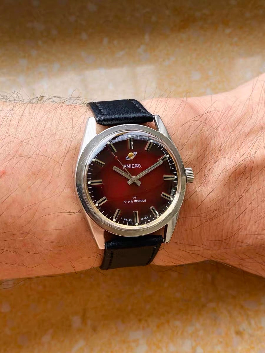 Swiss Enicar Vintage Manual Wind Men's Watch AR160 17 Star Jewels 36mm 1960s Gradient Red Dial 638-0238