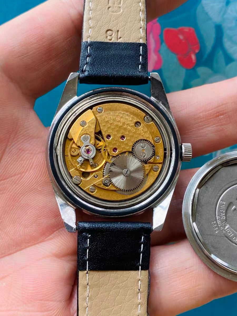 Swiss Enicar Vintage Manual Wind Men's Watch AR160 17 Star Jewels 36mm 1960s Gradient Red Dial 638-0238