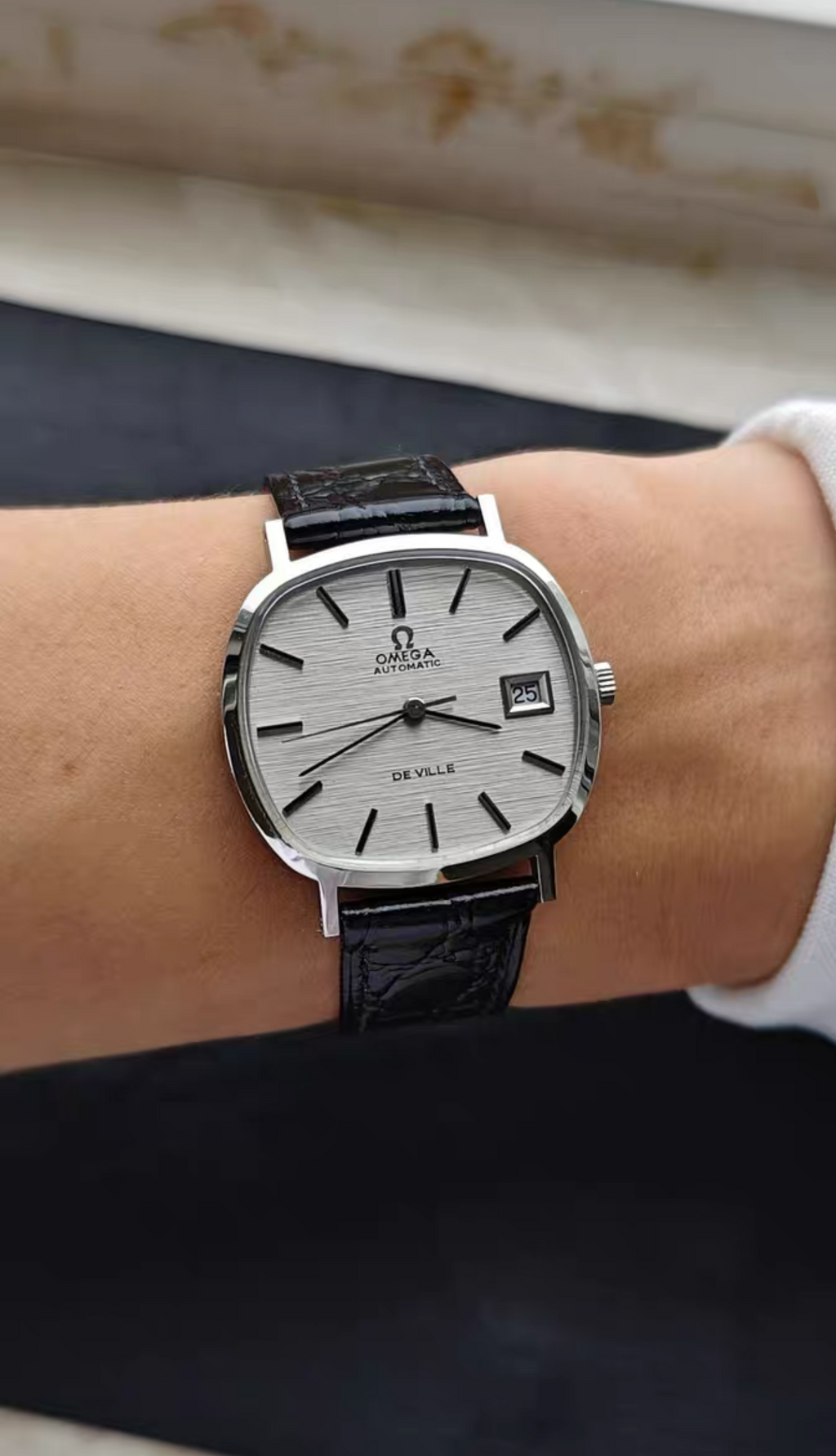 Swiss Omega De Ville Automatic Vintage Watch Cal. 1012 23 Jewels 34mm Silver Brushed Dial 639-2450