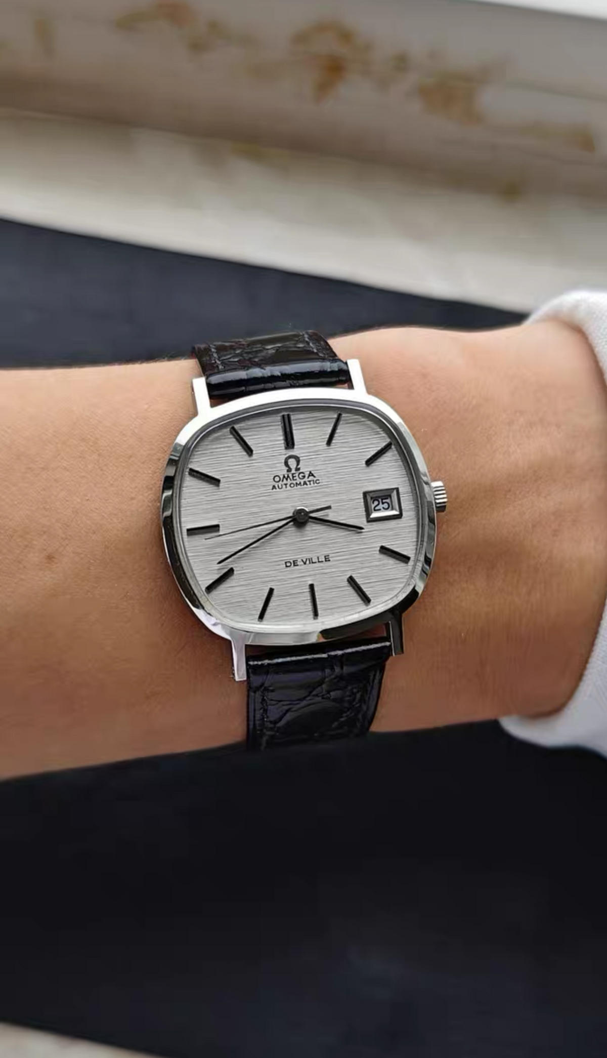 Swiss Omega De Ville Automatic Vintage Watch Cal. 1012 23 Jewels 34mm Silver Brushed Dial 639-2450