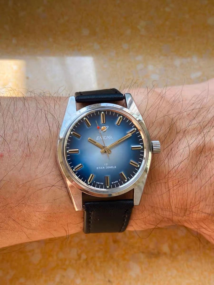 Swiss Enicar Manual Wind Vintage Watch 36mm 17 Jewels 1960s Gradient Blue Dial 640-0238