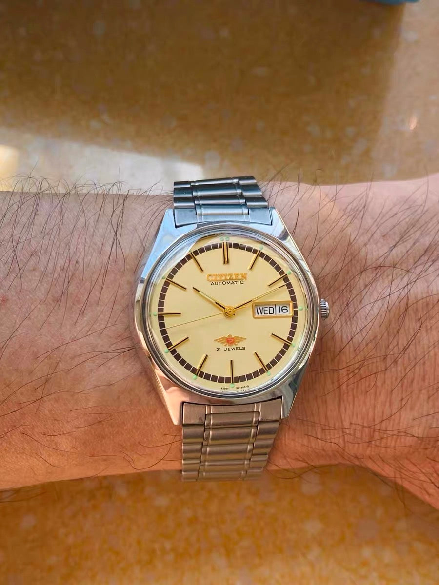 Citizen Automatic Vintage Watch 8200 Day Date 21 Jewels 36mm 1980s 642-0200