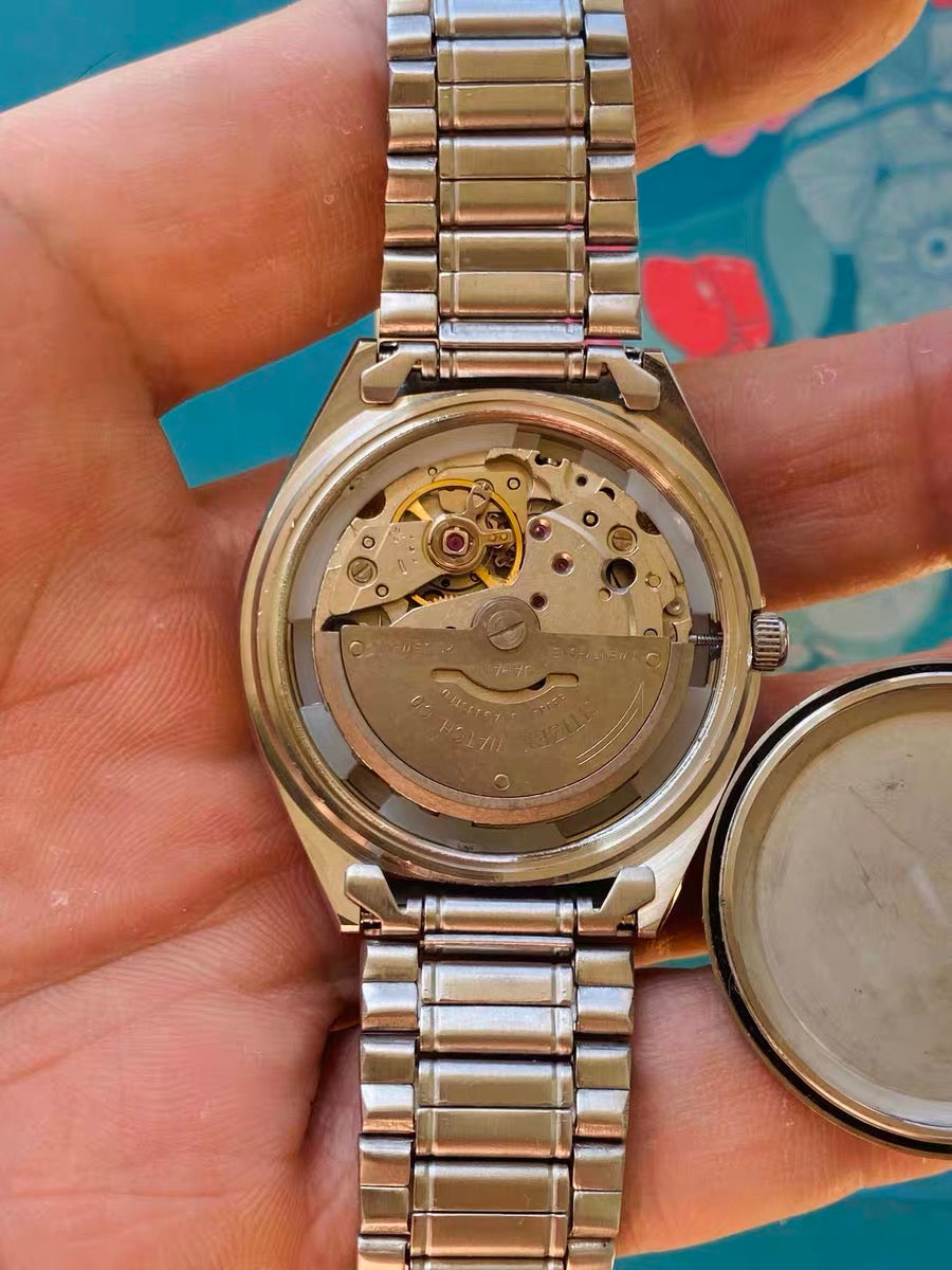 Citizen Automatic Vintage Watch 8200 Day Date 21 Jewels 36mm 1980s 642-0200