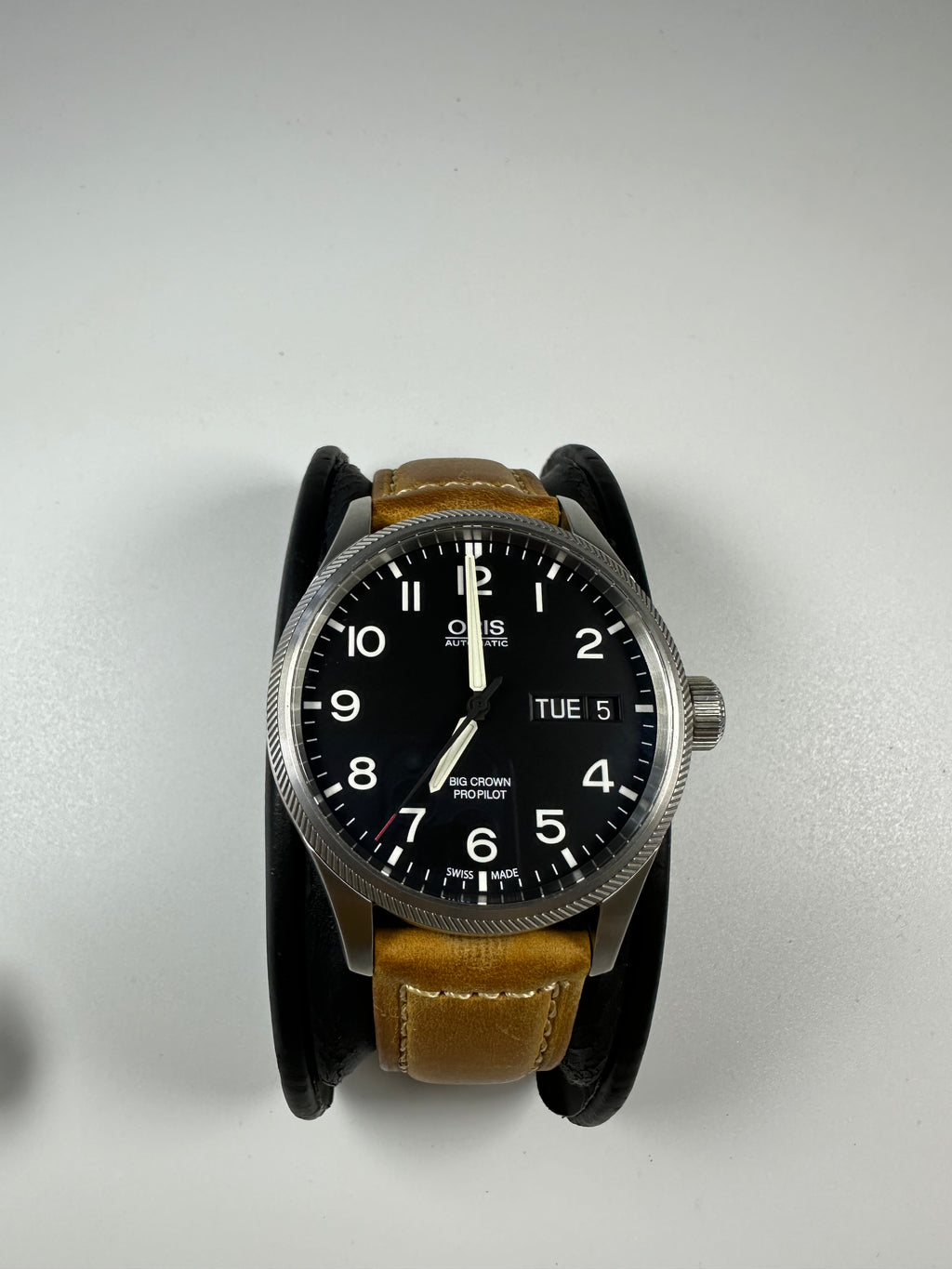 Swiss Oris Big Crown ProPilot Automatic Day Date Watch Black Dial Sapphire Crystal 606-2600