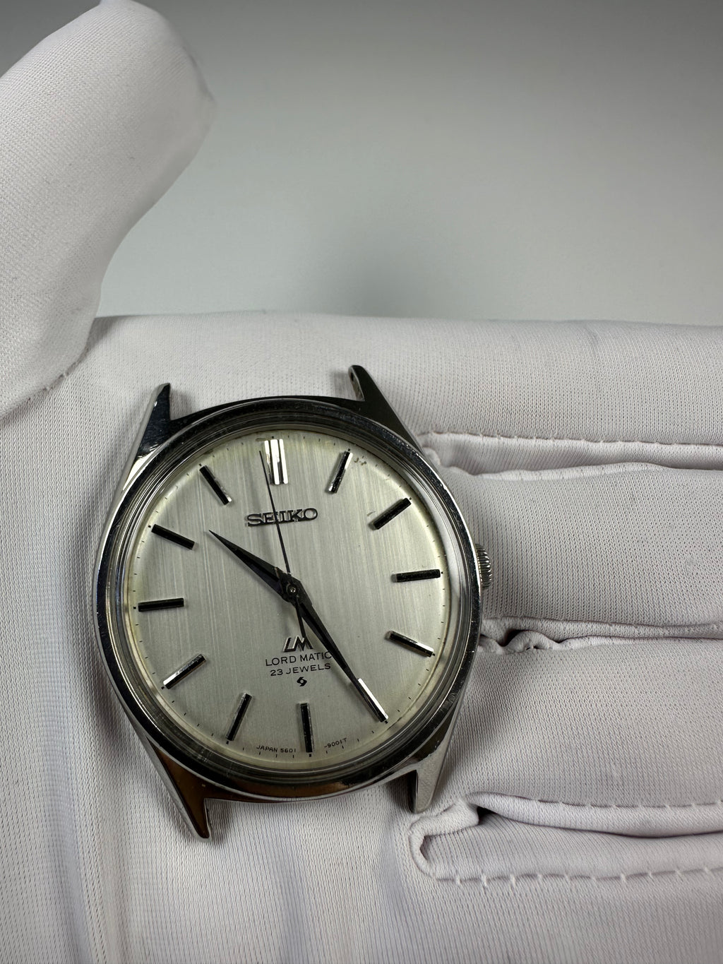 Seiko Lord Matic LM 5601-9001T Automatic Vintage Watch 23 Jewels 36MM 1969 No Date 140-0400