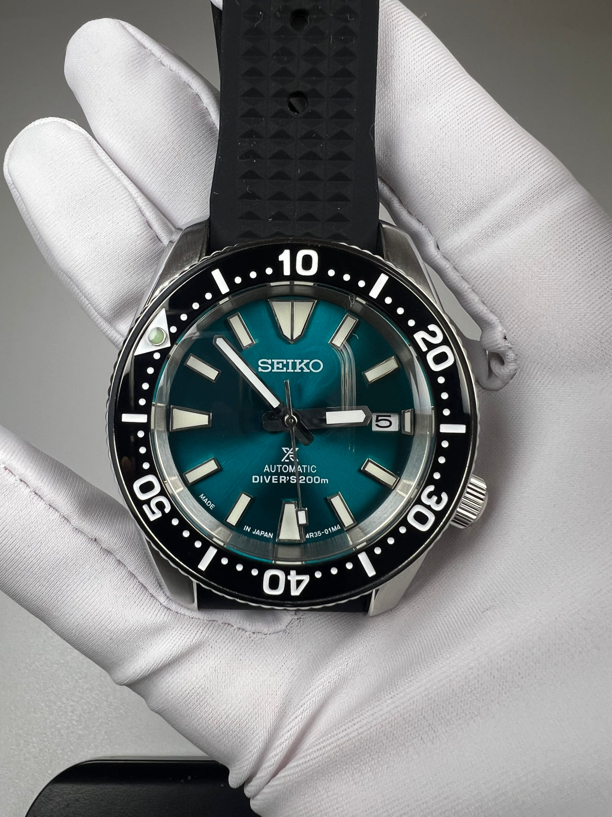 Custom Modified Seiko Diver Automatic Watch 41mm Original NH35 Sapphire Crystal 359-0680