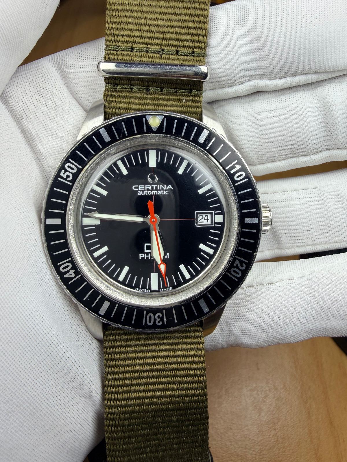 Swiss Certina DS PH200M Automatic Watch 42.8mm 200m Water Resistance 80 Hour Power Reserve 379-1340