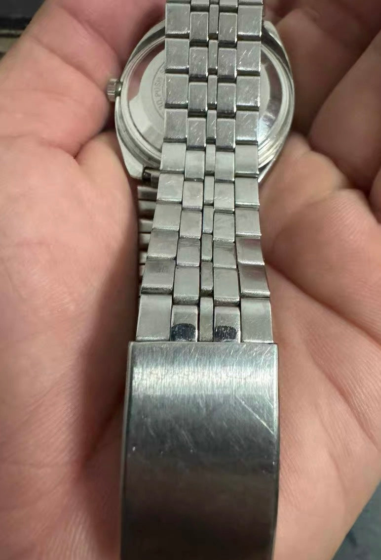Seiko Lord Matic LM Automatic Vintage Watch 23 Jewels 36mm White Dial Day Date 330-0520