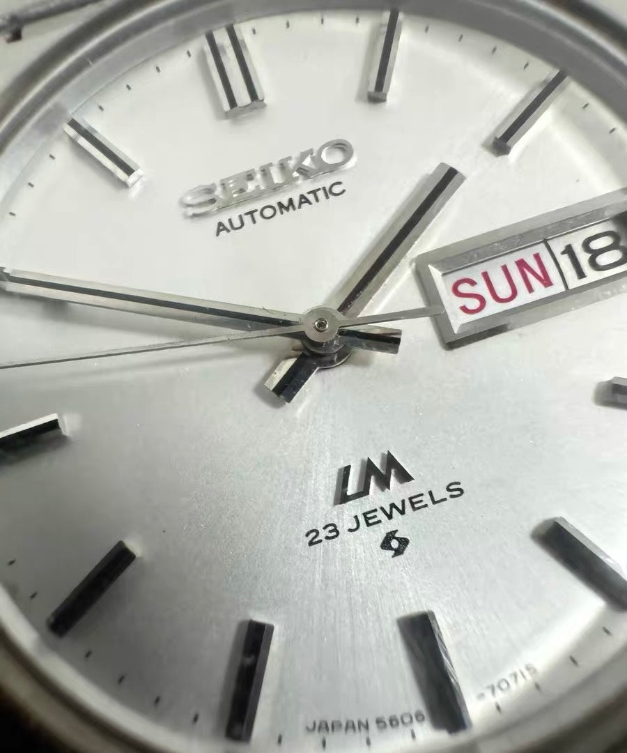 Seiko Lord Matic LM Automatic Vintage Watch 23 Jewels 36mm White Dial Day Date 330-0520