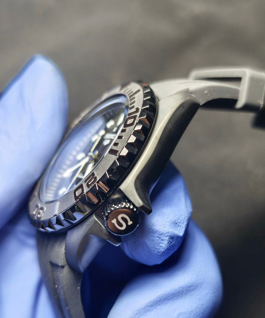 Custom Modified Seiko Black Diver Automatic Watch 42mm NH35 316L Stainless Steel Screw-Down Crown 358-0630