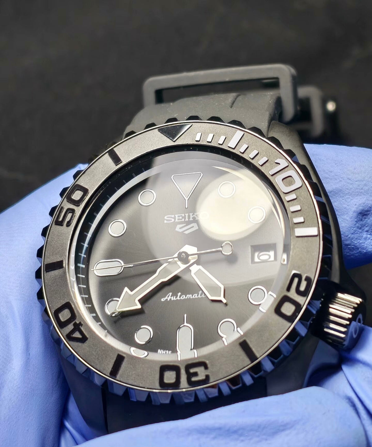 Custom Modified Seiko Black Diver Automatic Watch 42mm NH35 316L Stainless Steel Screw-Down Crown 358-0630