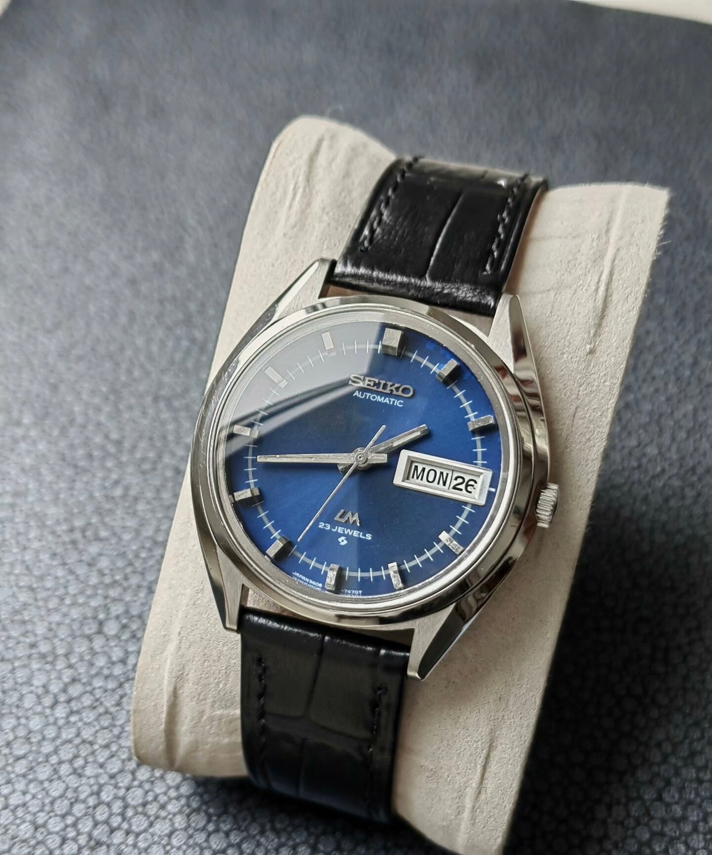 Seiko Lord Matic LM Automatic Rare Vintage Men's Watch Cal. 5606 Day Date 23 Jewels 36.5mm 1973 446-0600