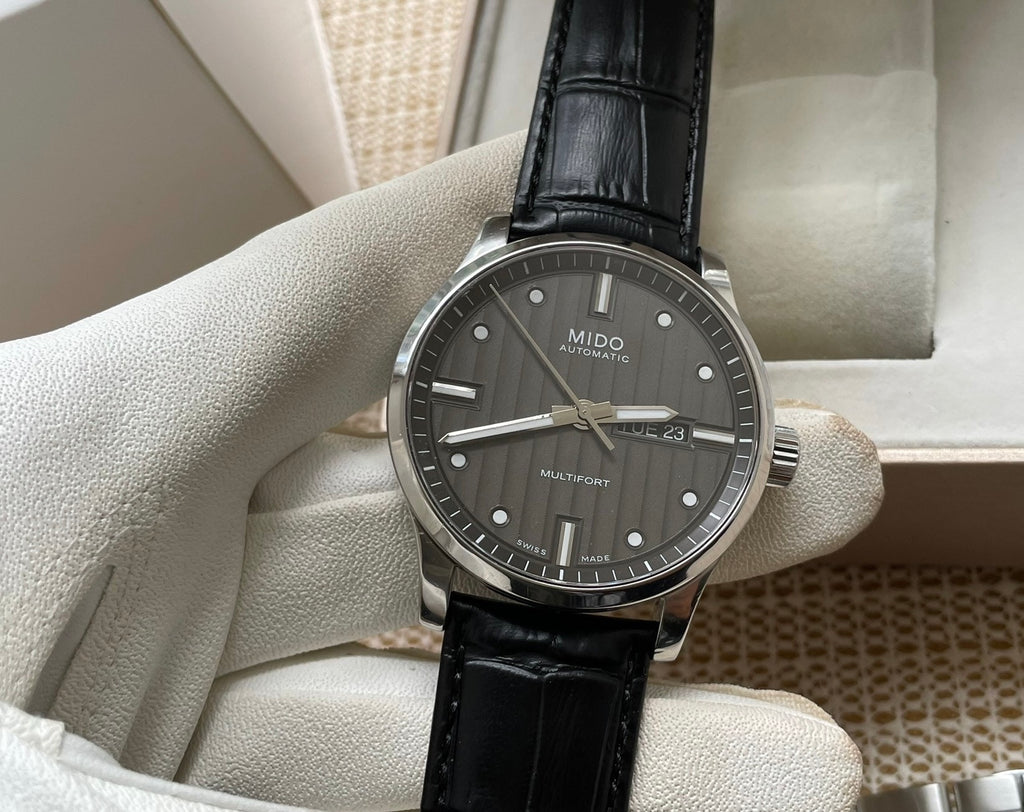 Swiss Mido Multifort M005.430.11.061.80 Automatic Day Date Men's Watch 42mm Caliber 80 25 Jewels 438-1200