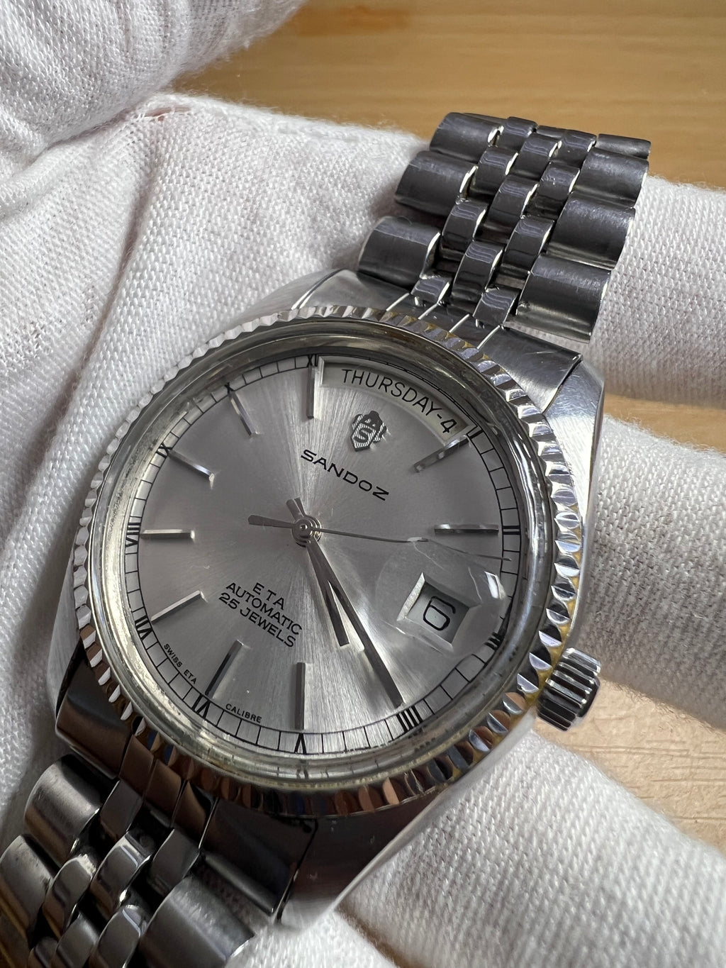 Sandoz Swiss Vintage Automatic Watch ETA2834-2 Date 25 Jewels 36mm 334-0478