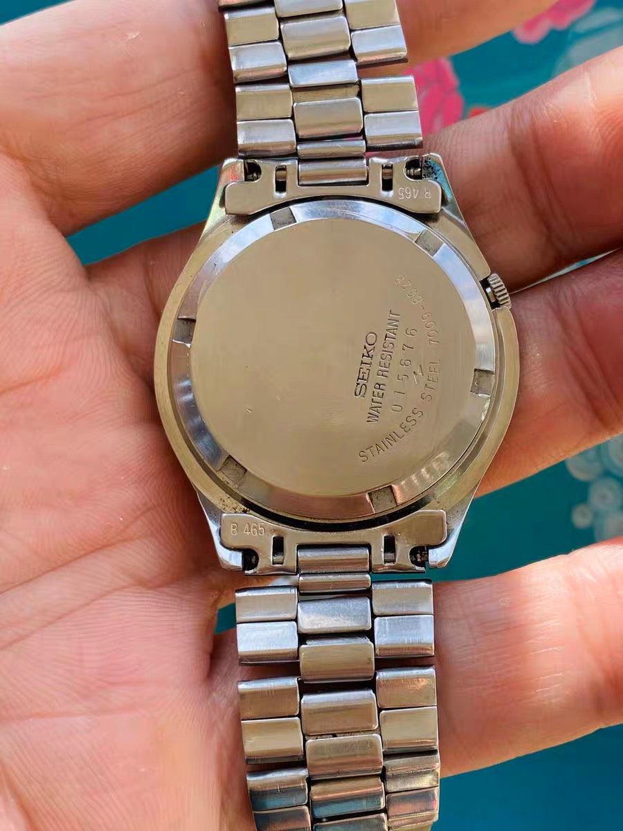 Seiko Number 5 Day Date Automatic Watch 7009 17 Jewels 37MM 437-0218